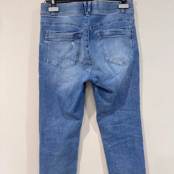 Democracy Ab Solution Distressed Ankle Jeans - Picture 3 of 3